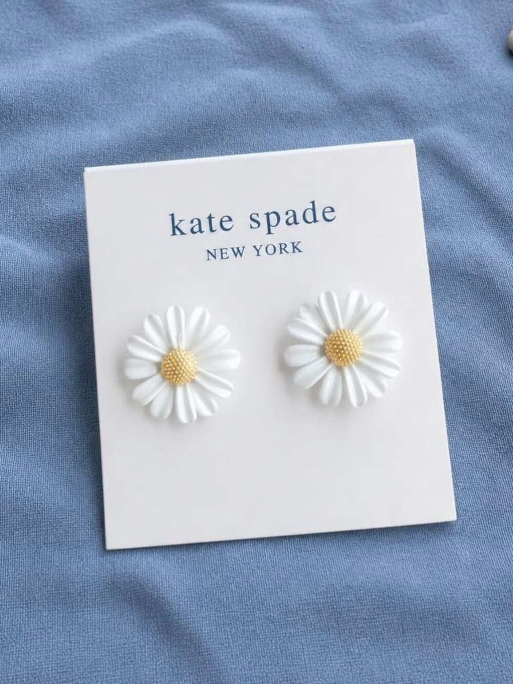 Kate Spade Into The Bloom Daisy Stud Earrings
